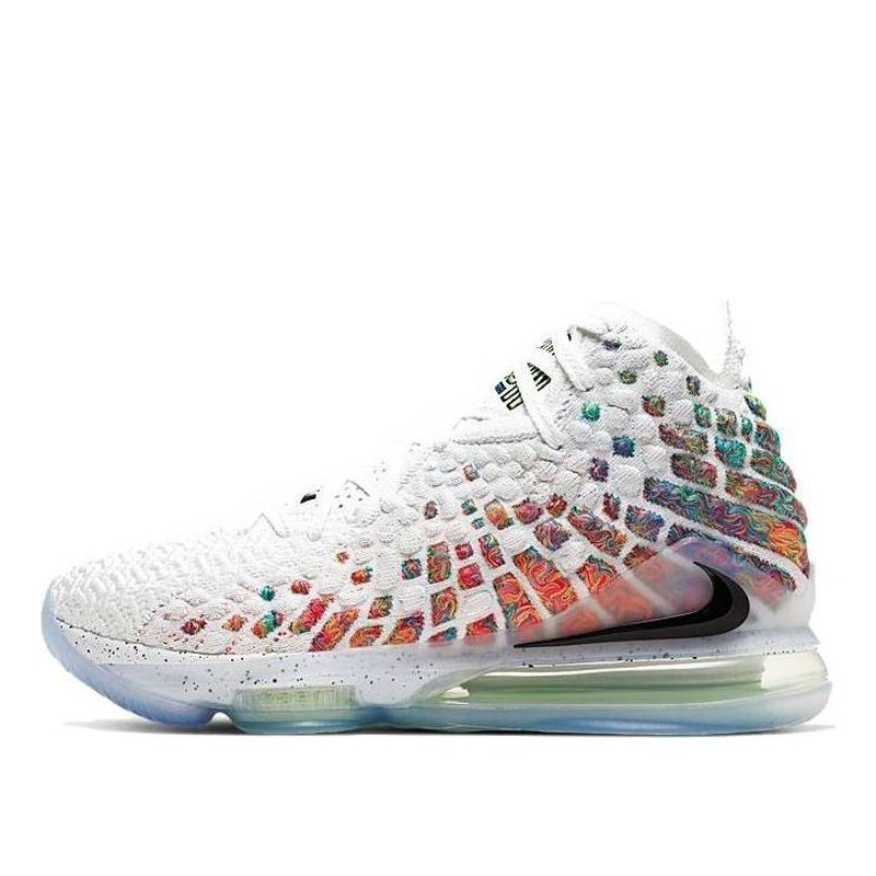 Nike LeBron 17 - Légèreté et Robustesse