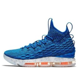 Nike LeBron 15 - Légèreté Robustesse Combinées