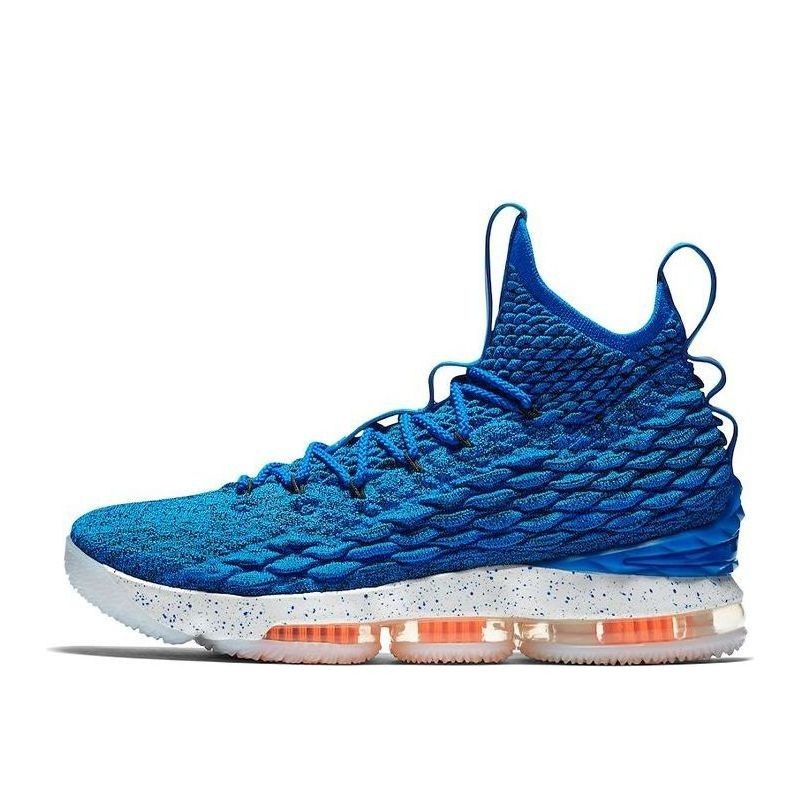 Nike LeBron 15 - Légèreté Robustesse Combinées